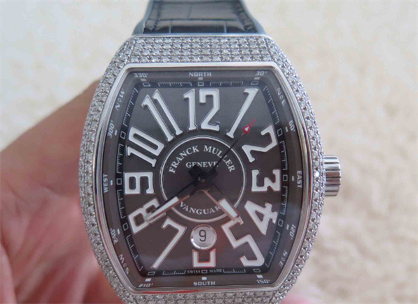 法穆兰手表表盘有划痕处理方法集锦(图) 法穆兰手表表盘有划痕处理方法集锦(图)